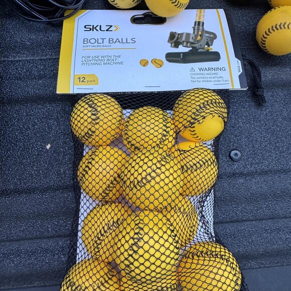 SKLZ Lightning Bolt Pro Micro Ball Pitching Machine 30 MPH Adapter Extra Balls - Picture 6 of 11